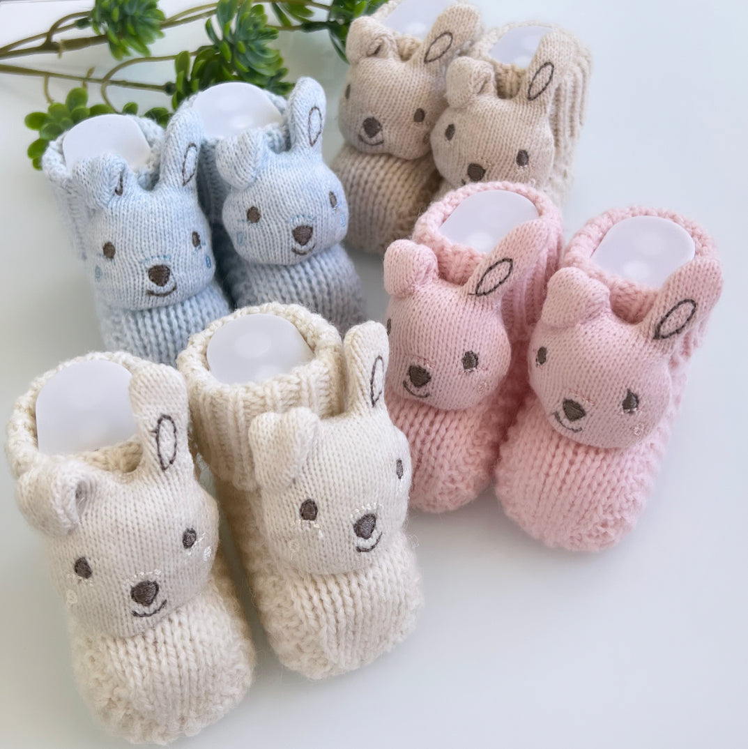Baby Strickschuhe Häschen
0-10 Monate
Rosa Beige Blau Creme
Ostern
Osterhase
Ostern Geschenk
Newborn