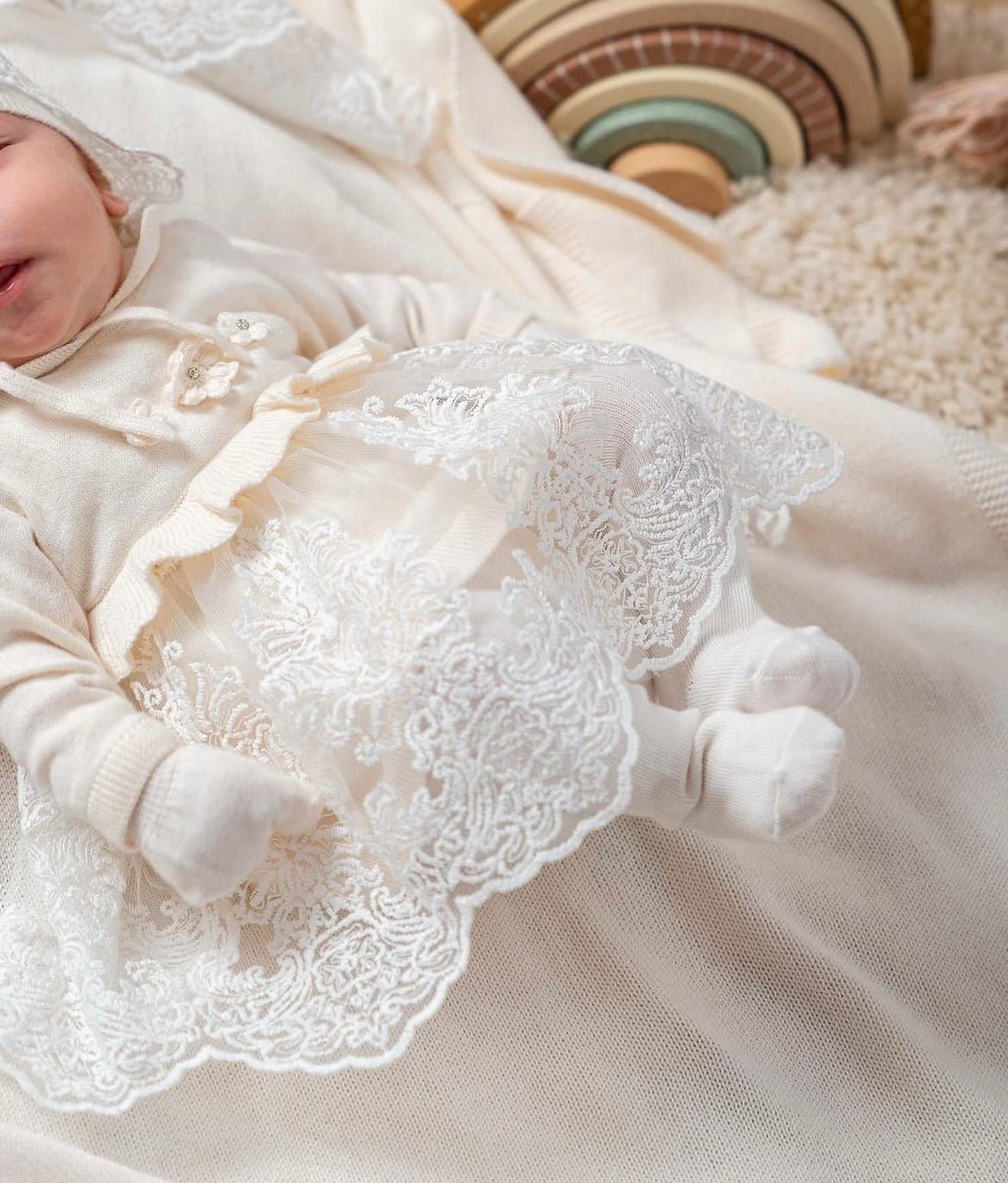 Baby Newborn 5 Teilig Strickset - Spitzendetail - Kleid - Creme