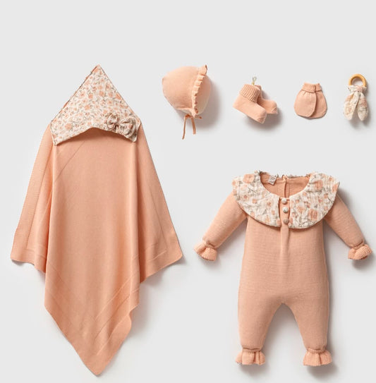 Baby Neugeborenen Set 5 Teilig Peachy
Baby Newborn 0-3 Monate
Baumwolle 
Baby Erstaustattungspaket 