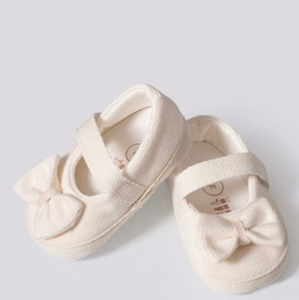 Baby-Ballerinas mit Schleife 
Babyschühchen Mädchen 