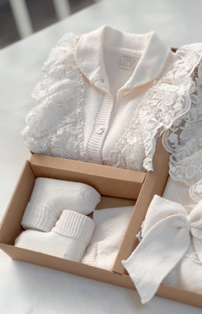 Baby Newborn 5 Teilig Strickset - Deluxe - Spitzendetail - Blume - Creme ⭐️Sehr beliebt⭐️