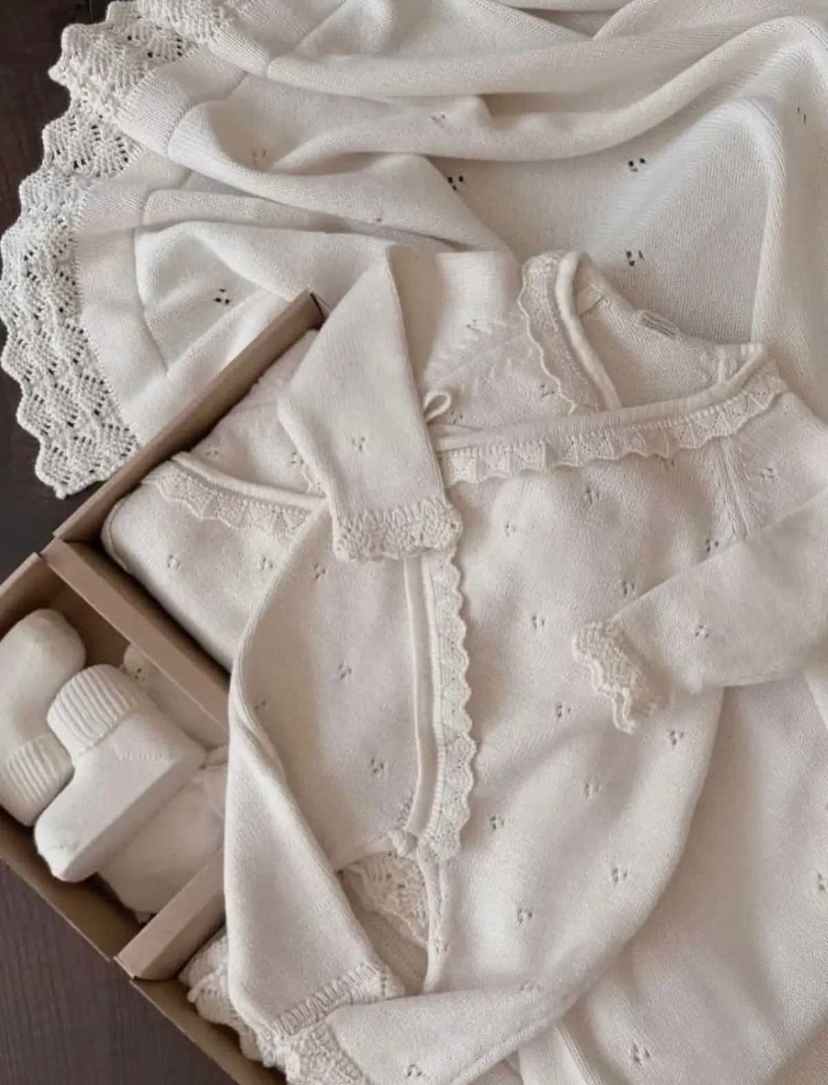Baby Newborn 5 Teilig Strickset - Wickeloverall - Creme