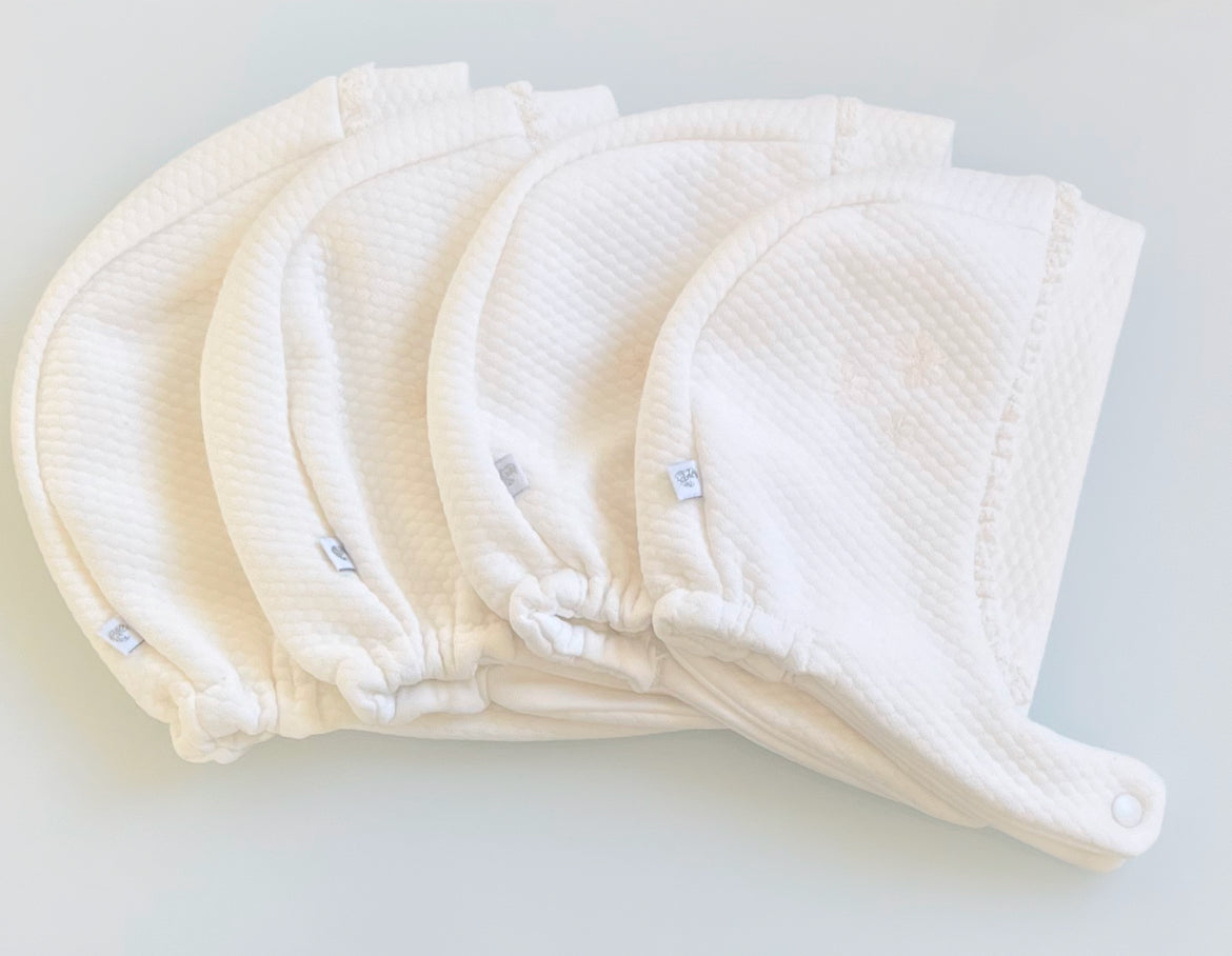 Baby Mütze 3 Blumig - Ecru