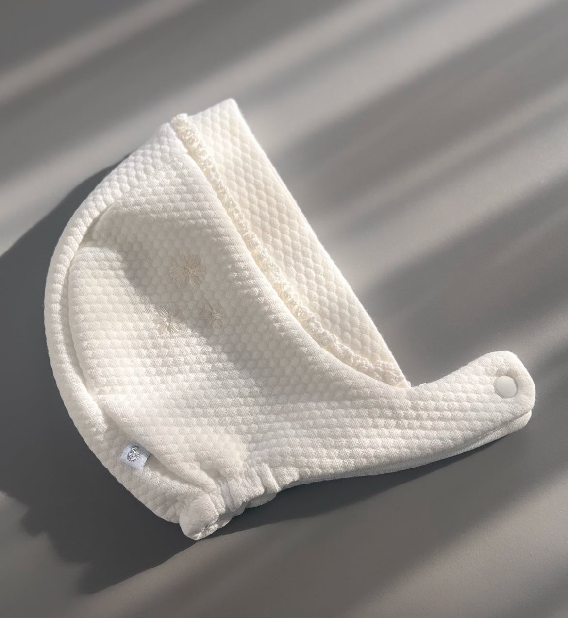 Baby Mütze 3 Blumig - Ecru