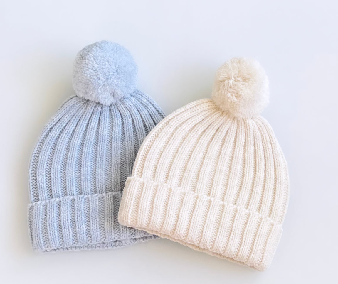 Mütze mit Bommel Accessoire Babymütze elastisch 
Blau Creme
Baby Newborn