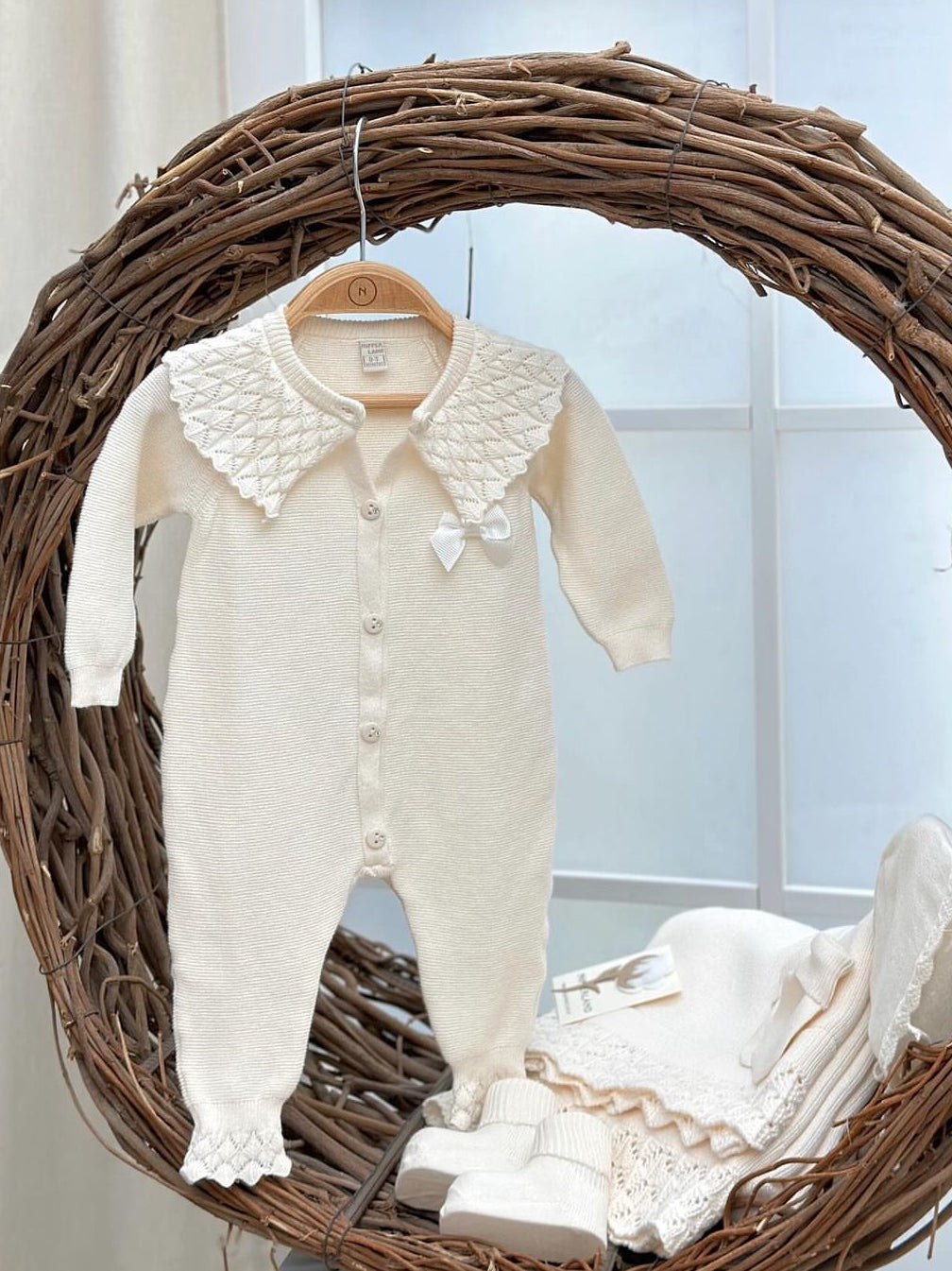 Baby Newborn 5 Teilig Strickset - Häkelmotiv Creme ***beliebt