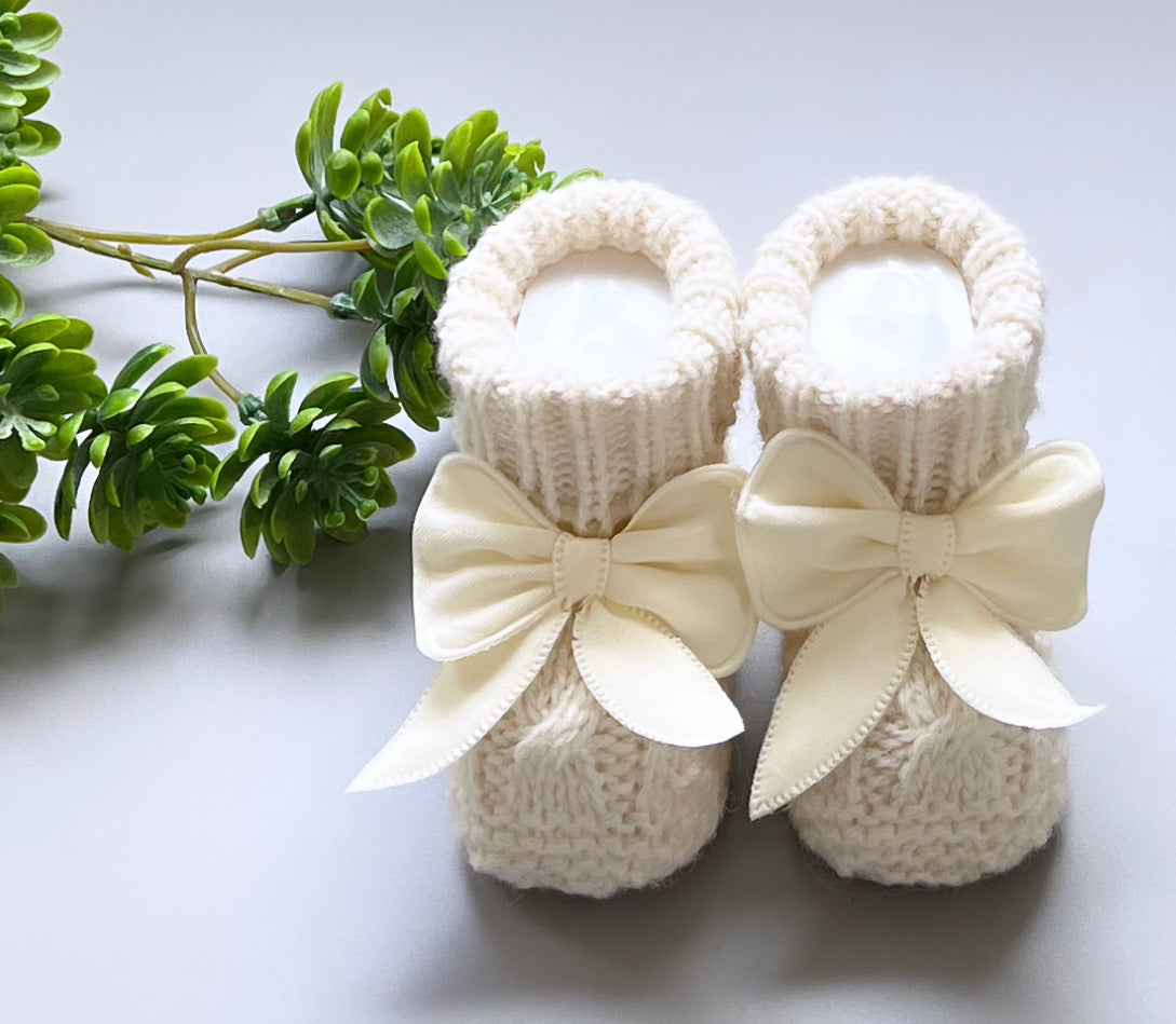 Baby Strickschuhe mit Luxe-Schleife 0-10 Monate