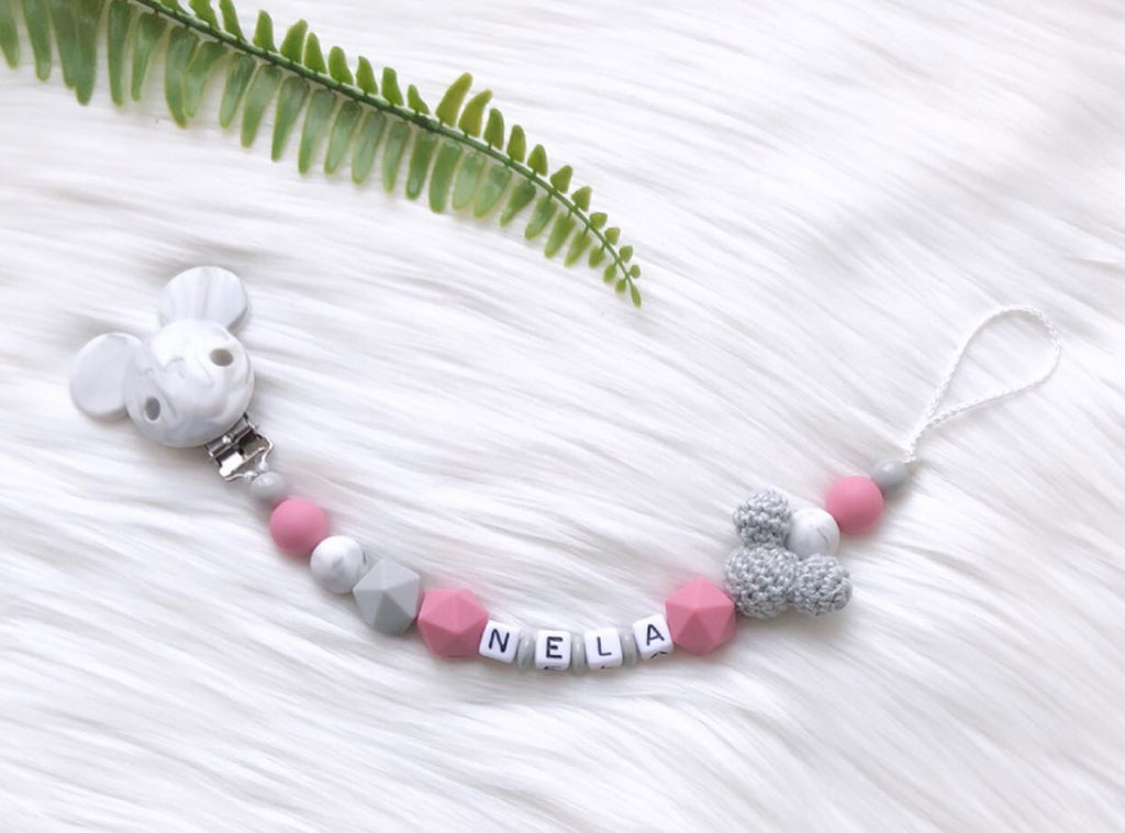 Schnullerkette mit Name Nela