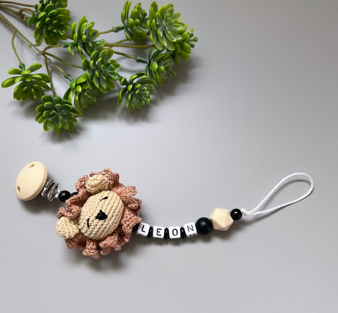 Schnullerkette Löwe 